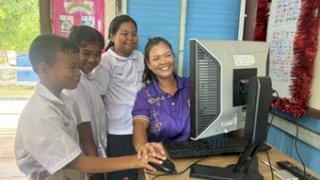 พัฒนาสื่อการสอนด้วยเทคโนโลยีปัญญาประดิษฐ์ (AI)